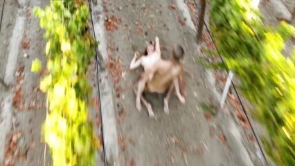 С помощью беспилотника сняли порнофильм Drone Boning