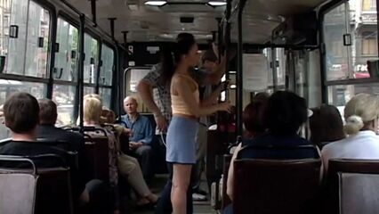 Публичное русское порно в городском автобусе