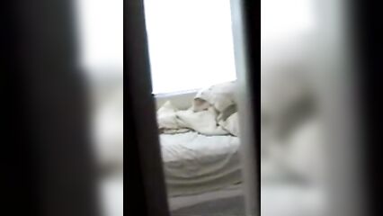 Муж подловил жену на мастурбации