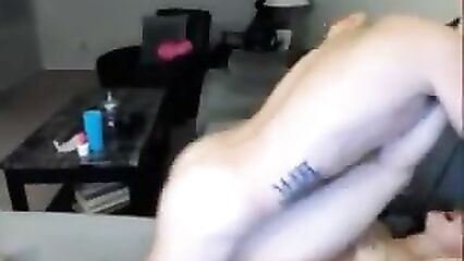 Домашнее порно: Ножки на погонах