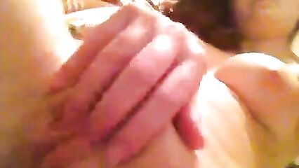 Любительское порно: Оля мастурбирует