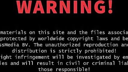 Нежную молоденькую соску трахнул старый лысый хрен