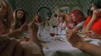 Тинто Брасс: Паприка (1990) фильм с русским переводом