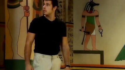 Клеопатра 2 — полнометражный порно фильм с русским переводом