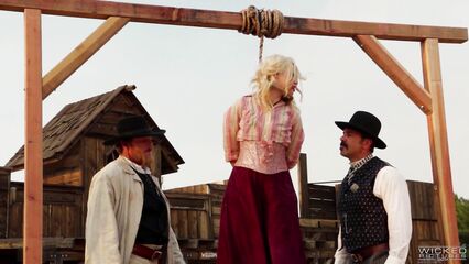 Разыскиваются | Wanted (2015) порно вестерн с русским переводом