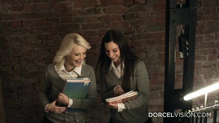 Русский институт: Дочь директрисы (Marc Dorcel)