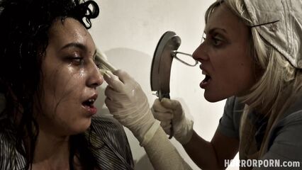 Адовый госпиталь — порно ужасы в клинике для душевно больных