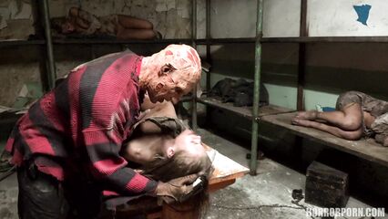 Порно ужасы: Кошмар на улице Вязов — Фредди Крюгер