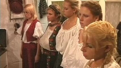 Дочери кузнеца | The Blacksmith's Daughters, с русским переводом