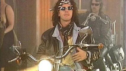 Горячие девушки и горячие моторы — немецкий порнофильм