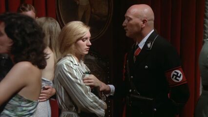 Лагерь СС №5: Женский ад (1977) эротический фильм [RUS]